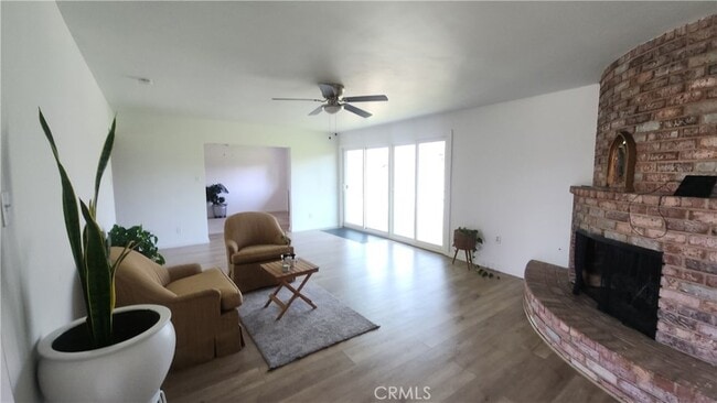 Photo - 6016 Ashwood St