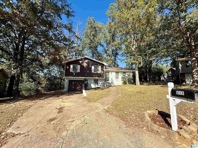 Photo - 648 Cort Cir NE