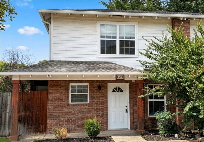 Building Photo - 1521 N Dawn Dr