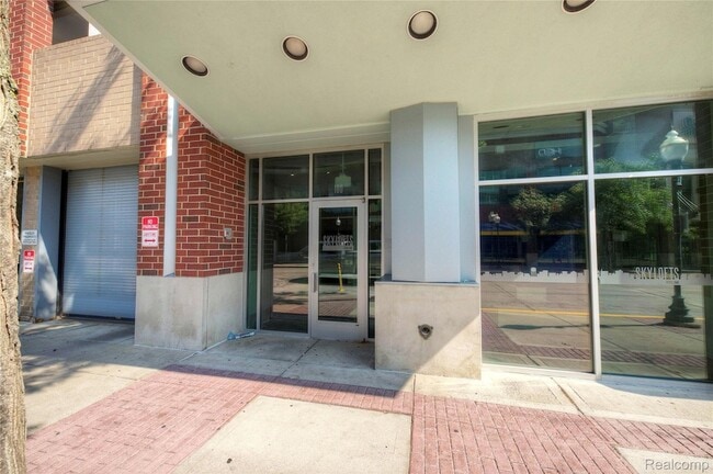 Photo - 100 W Fifth St Unit 610