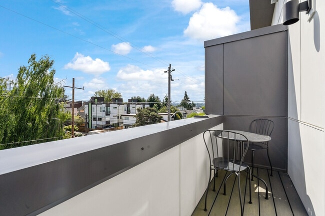 Photo - 6405B 22nd Ave NW Unit SI ID1324823P