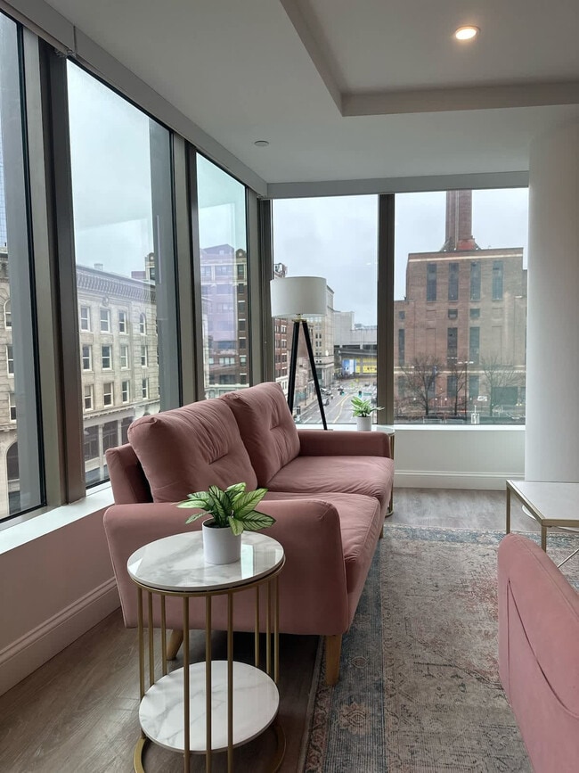 Photo - 677-679 Washington Street-SI ID1252103P Unit SI ID1252103P