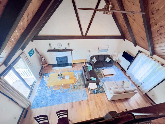 Photo - 2 A Cedar Dr Unit SI ID1380185P