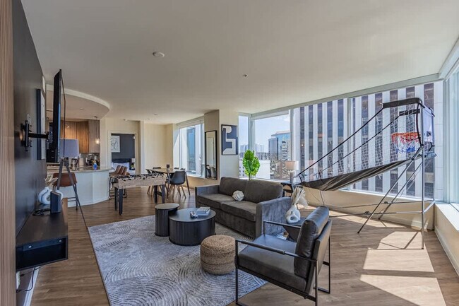 Photo - 44 W Monroe St Unit ID1263193P