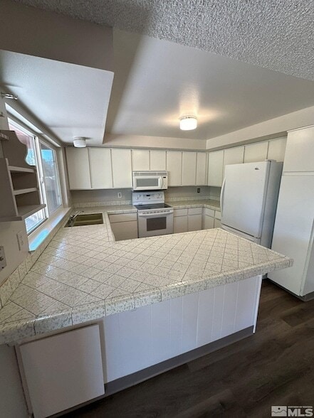 Photo - 462 Steffanie Wy