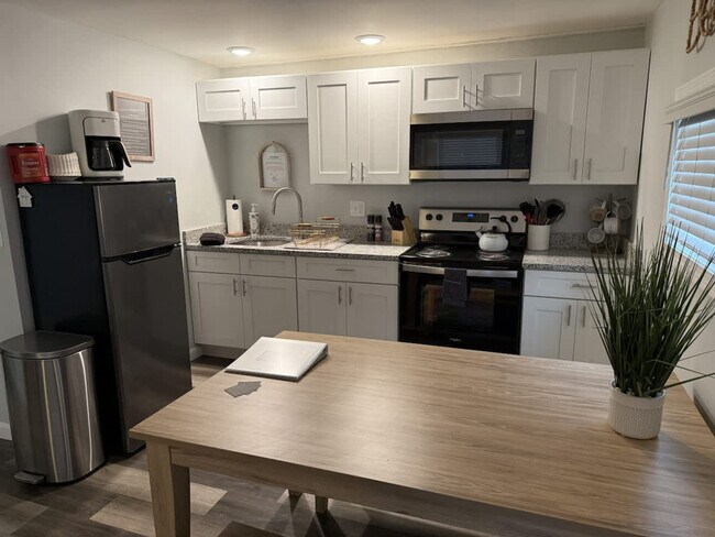 Photo - 4 Auburn Ave Ext Unit ID1312435P