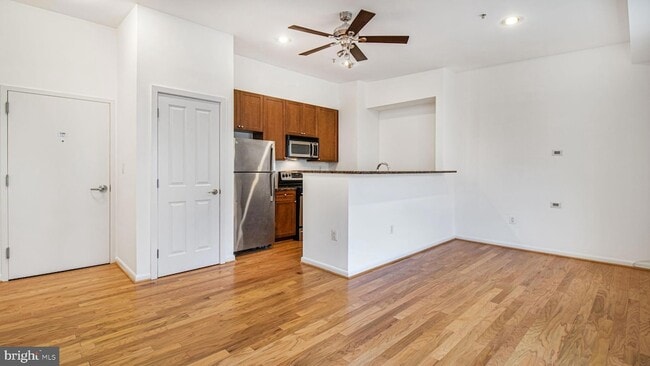 Photo - 1501 27th St SE Unit 406