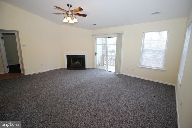 Photo - 2604 Beacon Hill Dr Unit 2