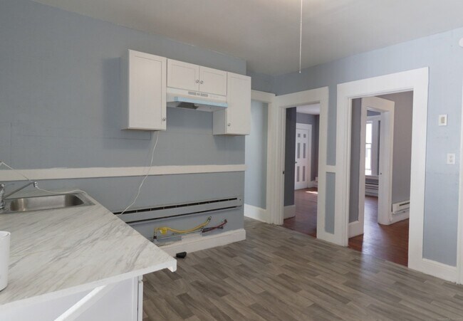 Photo - 215 Willow St Unit 2