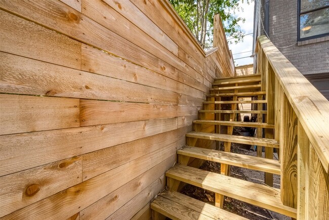 Photo - 415 Fairbanks St Unit Garage