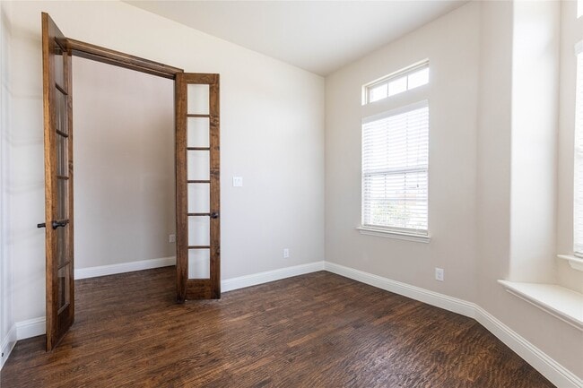 Photo - 3312 Blue Jay Ln