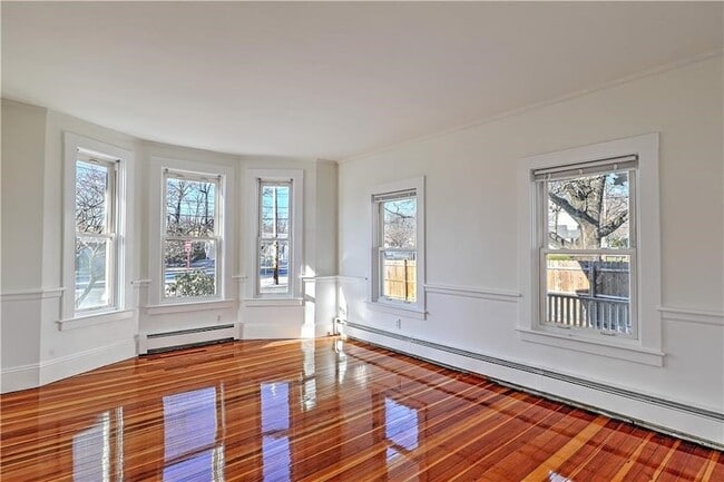 Photo - 292 Pleasant St