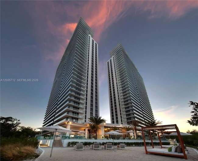 Building Photo - 16385 Biscayne Blvd Unit 519