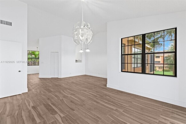 Photo - 15569 Miami Lakeway N Unit 20516