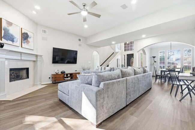 Building Photo - 2008 Vista Dr Unit ID1376585P