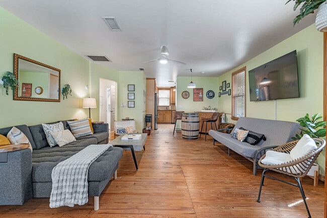 Photo - 35 Desoto Pl Unit ID1281968P