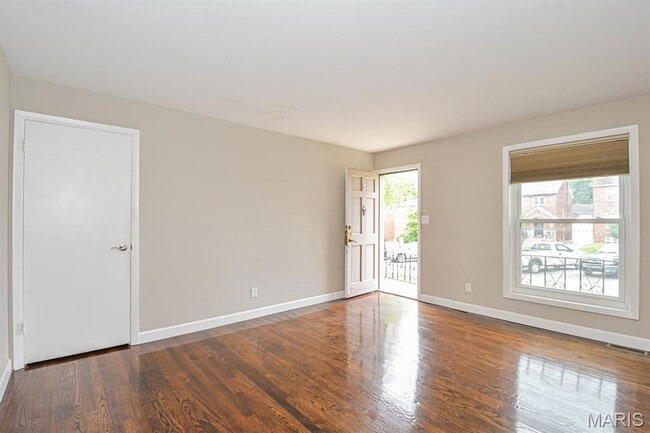 Photo - 7359 Balson Ave