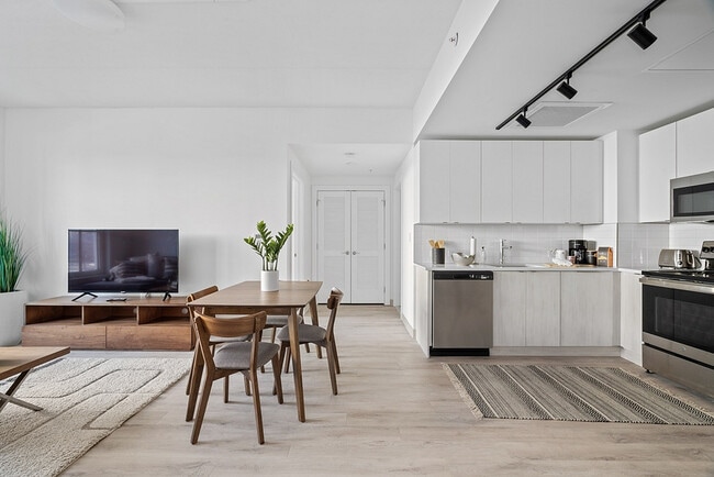 Mily on Green model unit kitchen - Mily on Green