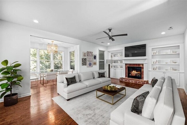 Photo - 4228 Laurel Creek Ct SE