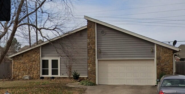 Building Photo - 8260 S 73rd E Ave