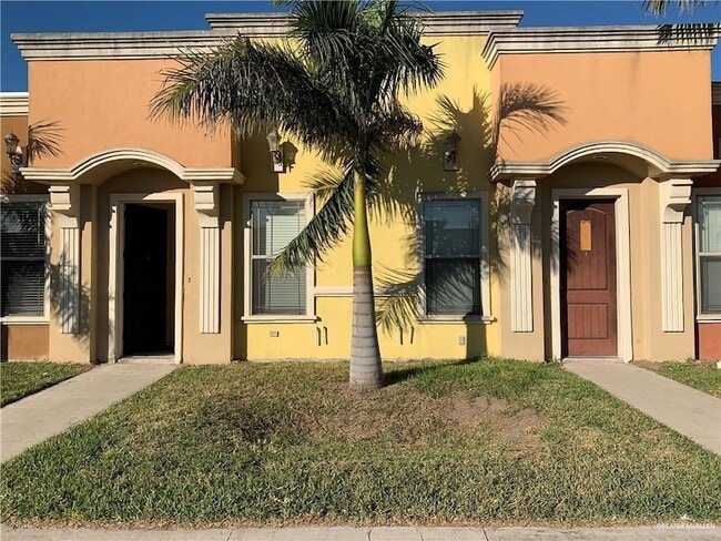 Photo - 3127 Regal Dr Unit B