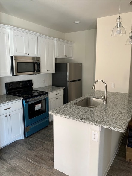 Photo - 2409 N Hickory St