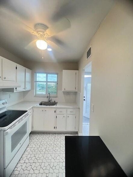 Photo - 8515 Sunrise Lakes Blvd Unit 303