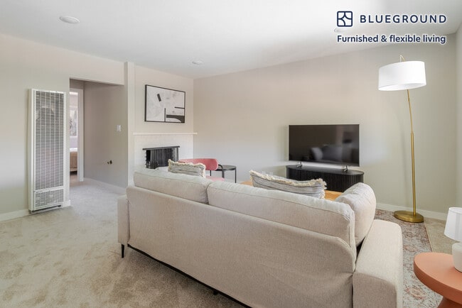 Photo - 910 Rockefeller Dr Unit FL2-ID1859