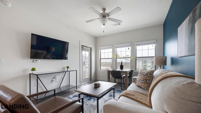 Photo - 2115 Windsor Blvd Unit 6306