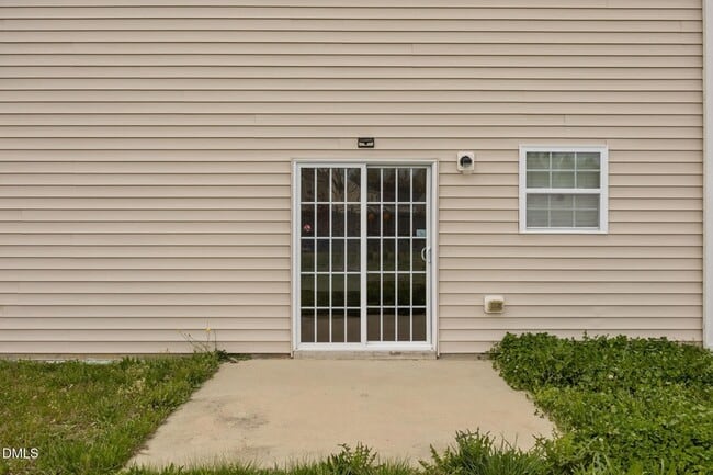 Photo - 239 Battery Way