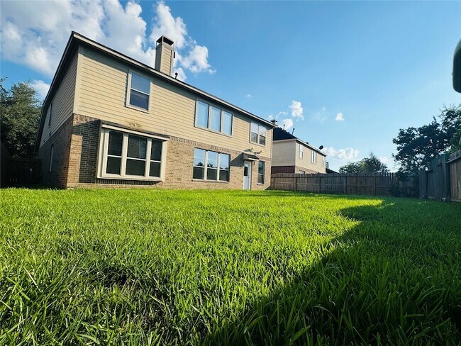 Photo - 931 Sierra Springs Ln