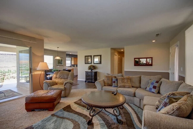 Photo - 1845 W Canyon View Dr Unit ID1389633P