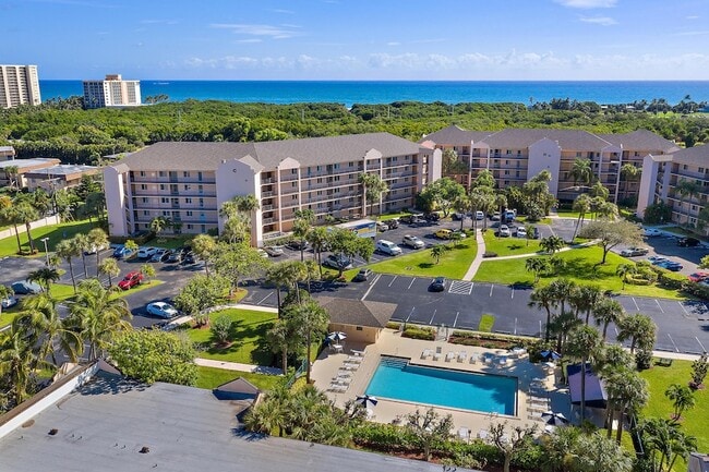 Photo - 275 Palm Ave Unit 201