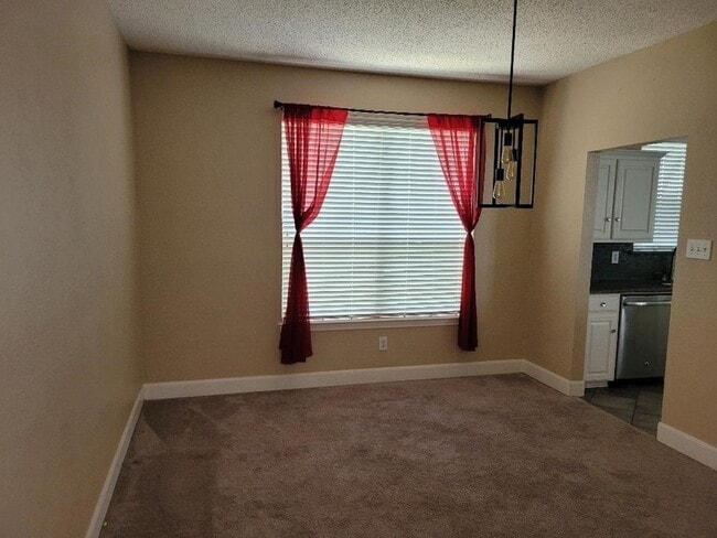 Photo - 4902 Landrun Ln