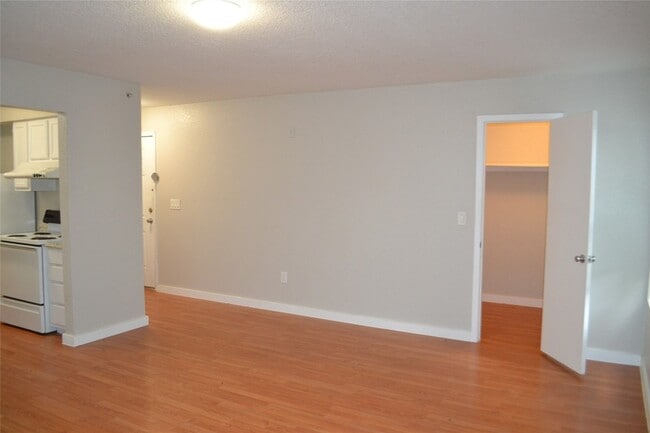 Photo - 701 W Sycamore St Unit 207