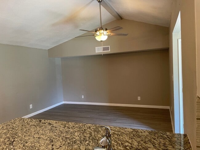Photo - 9451 Gonzales Dr