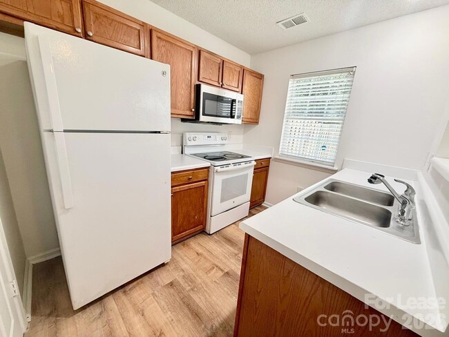 Photo - 15536 Asterwind Ct