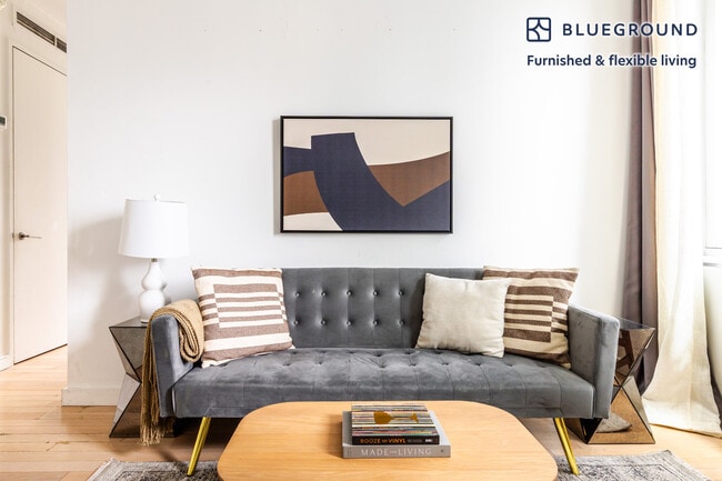 Photo - 70 W 45th St Unit FL33-ID1776