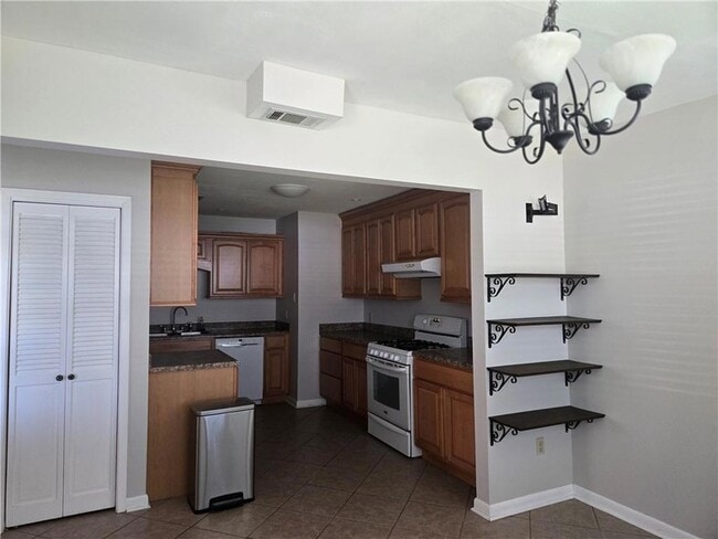 Photo - 641 Jefferson Heights Ave