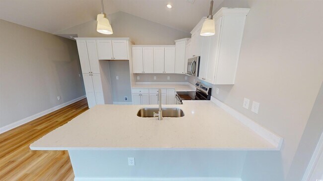 Photo - 1044 Moen Lp