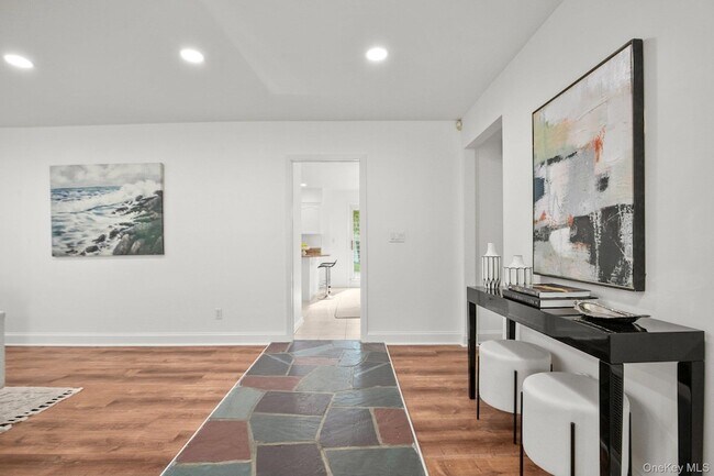 Photo - 1341 Pelhamdale Ave
