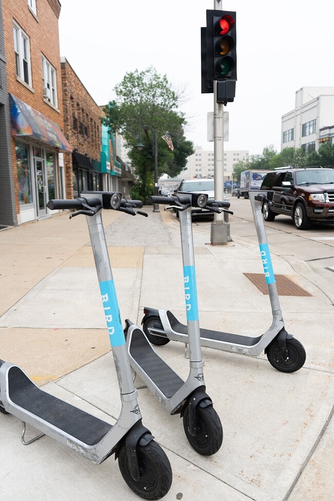 Photo - 532 W College Ave Unit ID1061655P