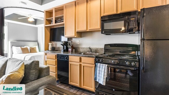 Photo - 335 W 9th St Unit 903.1403837