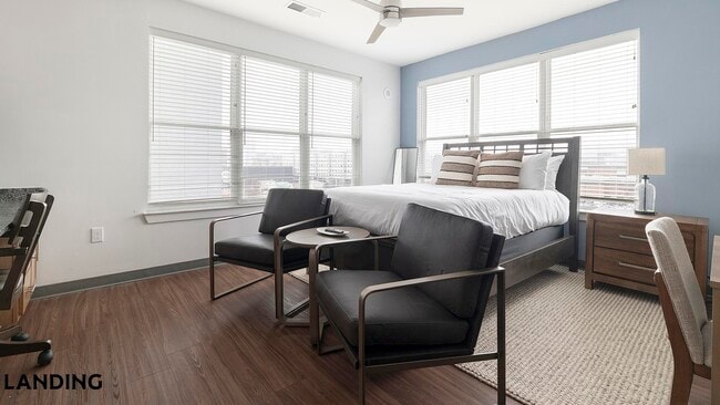 Building Photo - 302 13th St S Unit 602