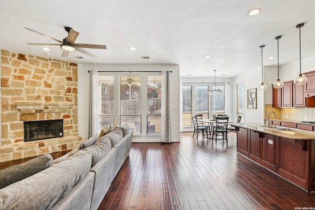 Photo - 21706 Miranda Hill