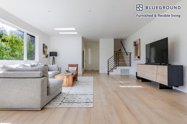 Photo - 6380 Westover Dr Unit SI FL4-ID1740