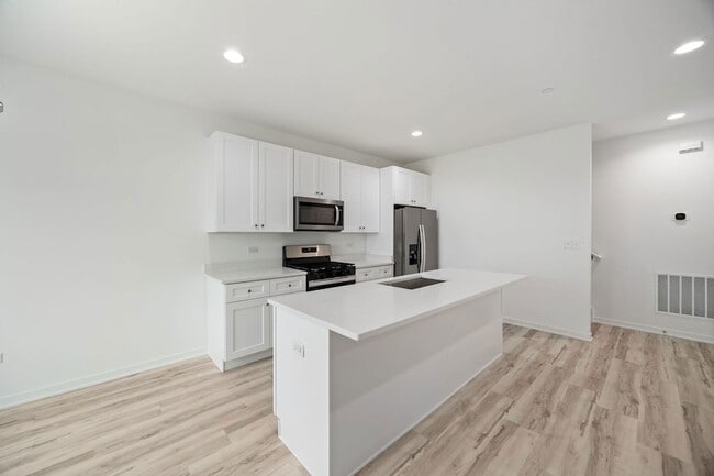 Photo - 1234 Gillespie Ln