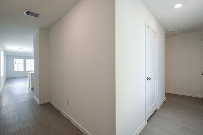 Photo - 6871 Flowering Ginger Ln