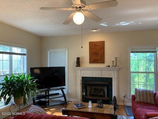 Photo - 85 Sawmill Rd W