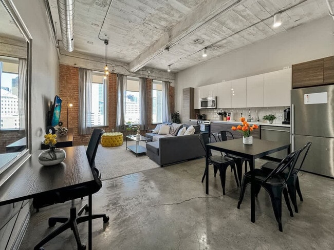 Photo - 500 S Ervay St Unit SI ID1055724P